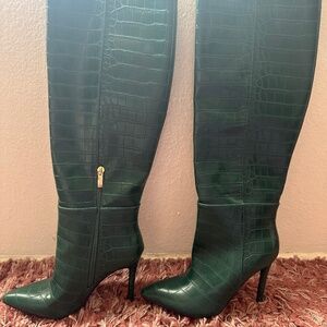 GUESS? Forest Green Faux Croc Knee High Stiletto Boots Size 7